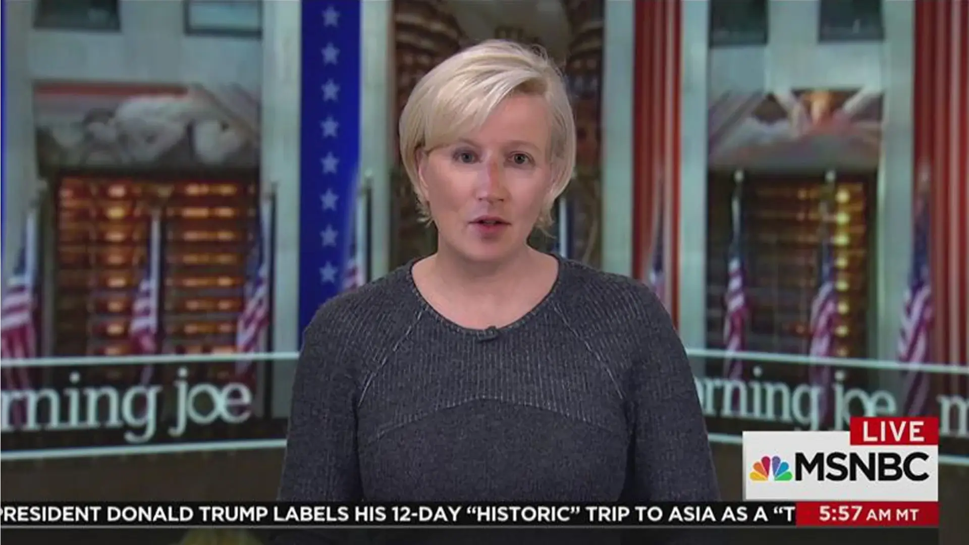 Una presentadora de un programa matutino de MSNBC, con la cara cambiada por la de Mark Zuckerberg